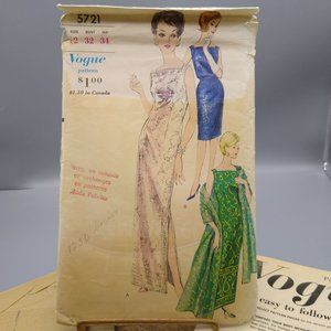 Vintage Sewing PATTERN Vogue Patterns 5721, Womens 1962 Evening Gown Dress